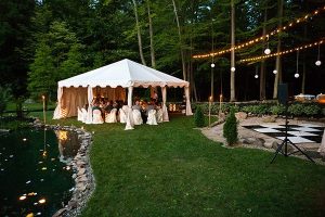 intimate-backyard-diy-wedding-ohio-sarah-and-zac-10